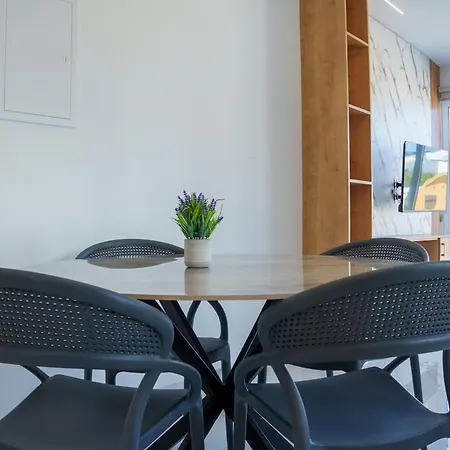 Bluwave Luxury Patio Protaras Riviera * باراليمني